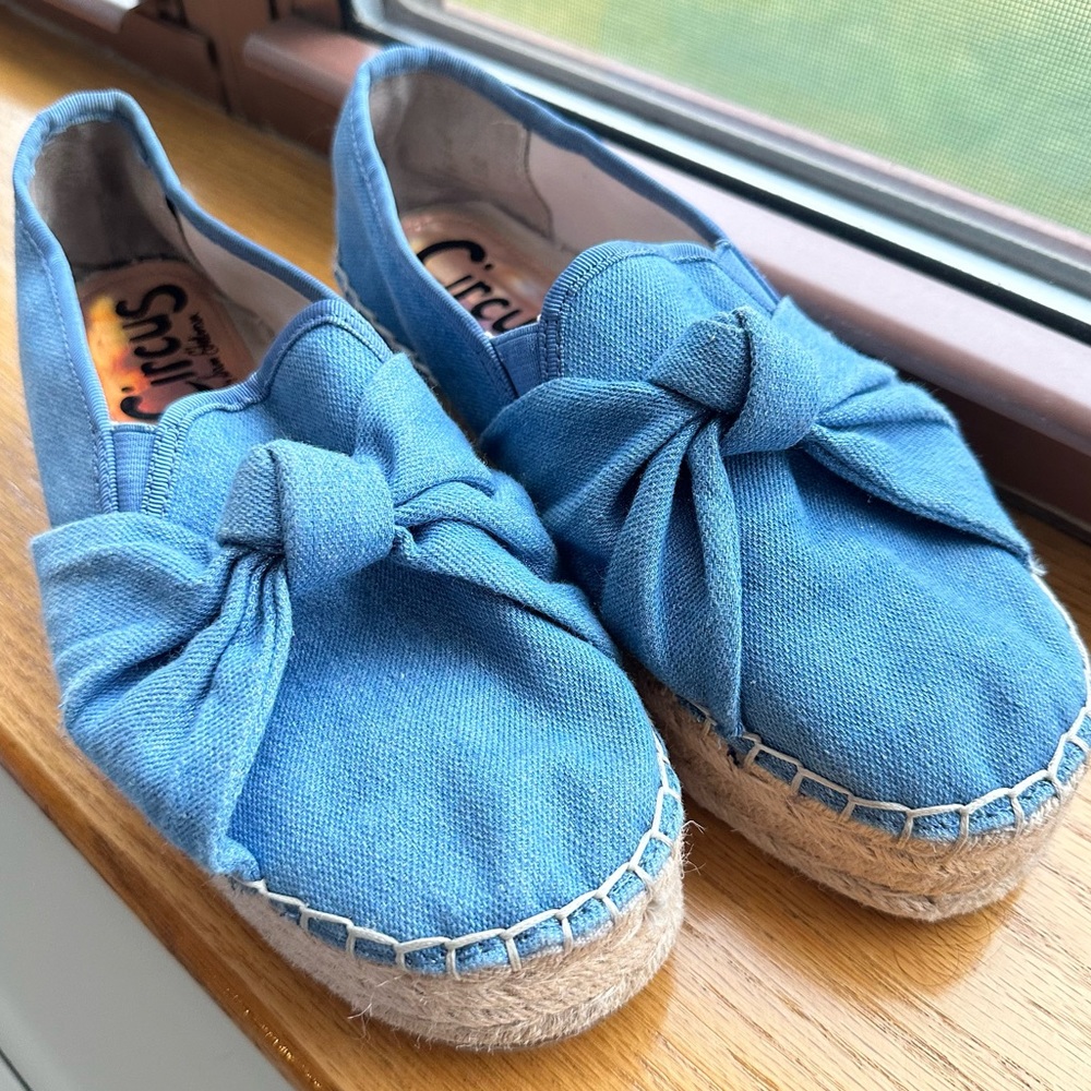 Circus by Sam Edelman Chambray Bow Slip On Espadrille Sneakers